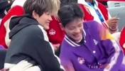 全明星这段笑死我啦，俩小孩岁数加起来不到三岁吧.. 😂